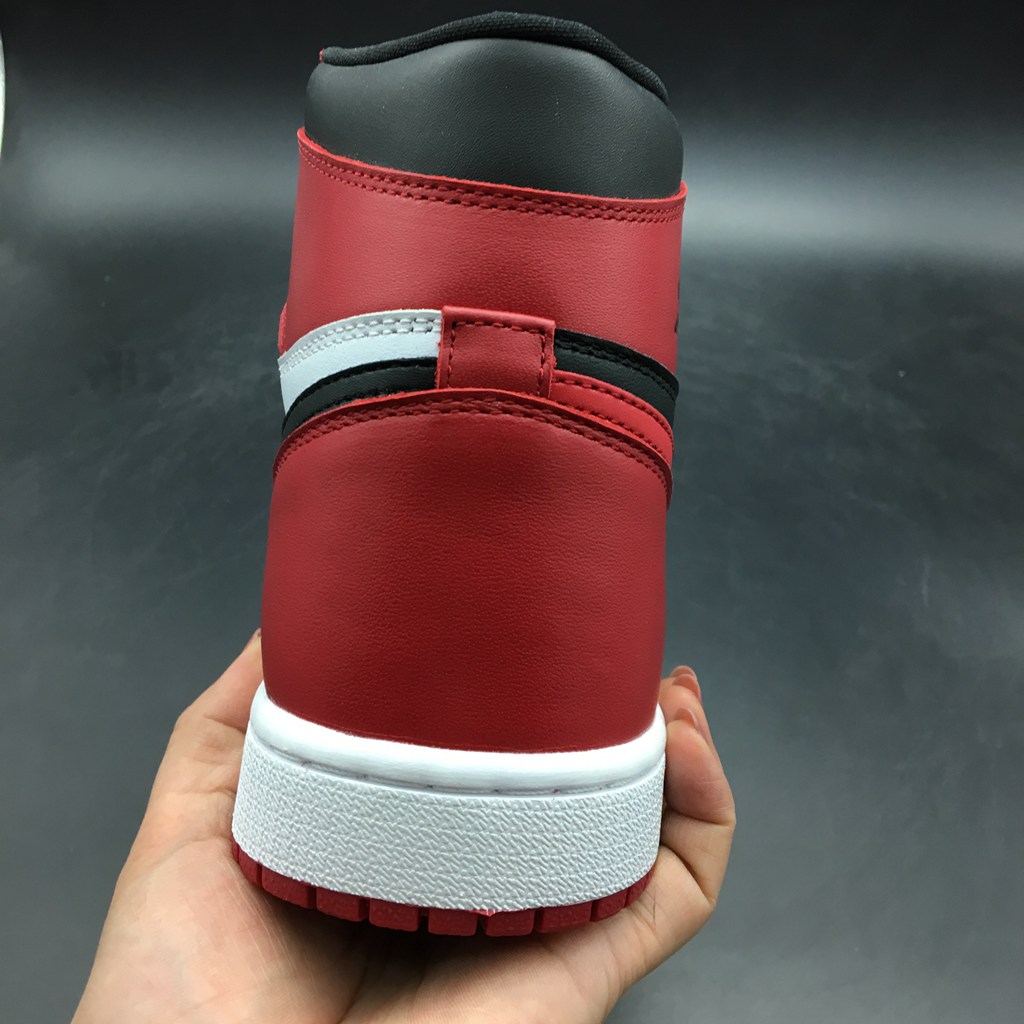 Air Jordan 1 AA3834-102